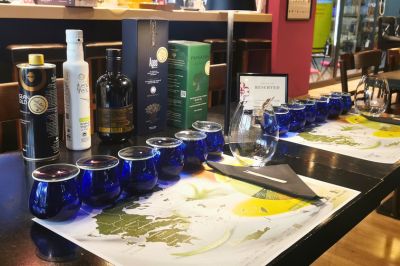 greek evoo tasting setup